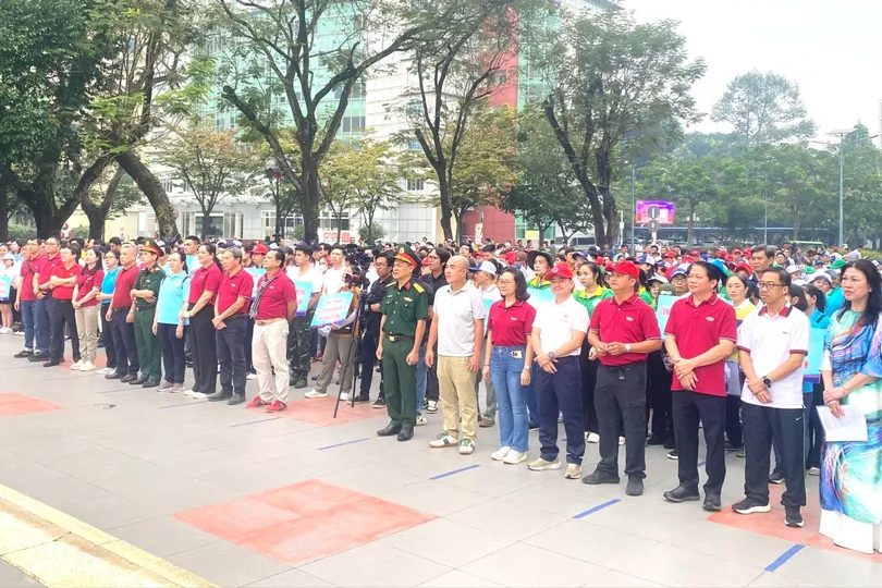 Đại biểu khách mời, Ban Lãnh đạo và cán bộ nhân viên CNS tham gia chương trình. Ảnh: THANH DUNG