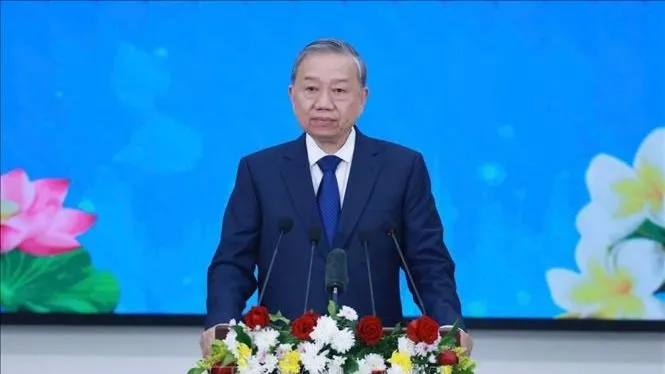 Ảnh: https://baochinhphu.vn/phat-bieu-cua-tong-bi-thu-to-lam-tai-hoc-vien-chinh-tri-va-hanh-chinh-quoc-gia-lao-102251201185948726.htm