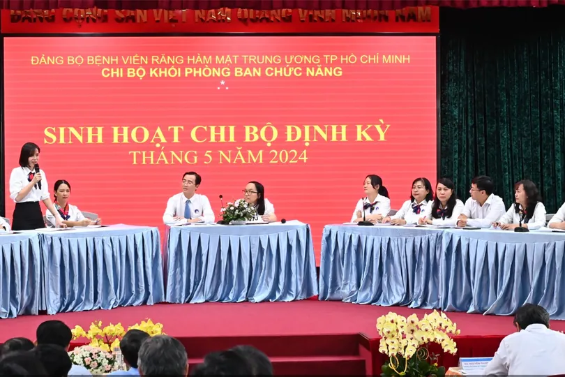 Không lồng ghép sinh hoạt chuyên môn, họp giao ban vào sinh hoạt chi bộ