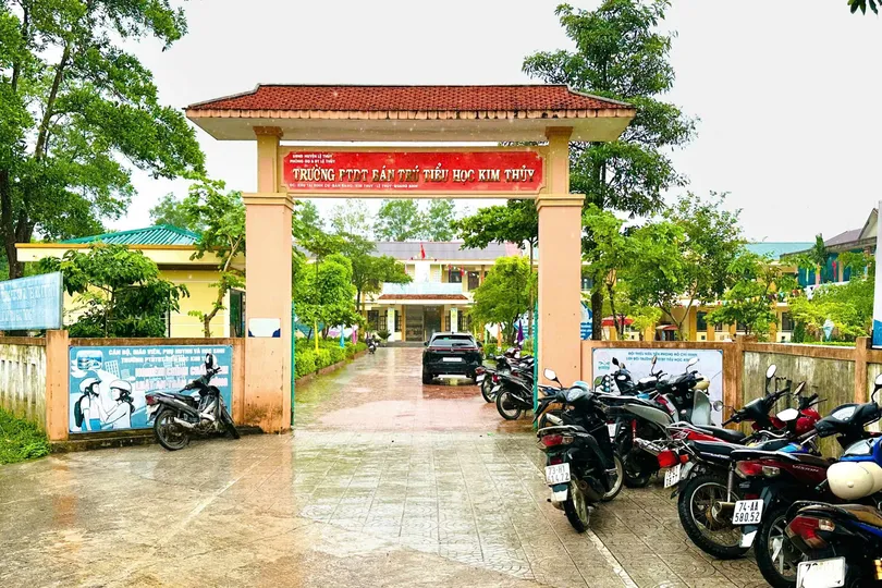 Quảng Trị: Cách chức hiệu trưởng, phó hiệu trưởng trường tiểu học để 40 học sinh ngộ độc