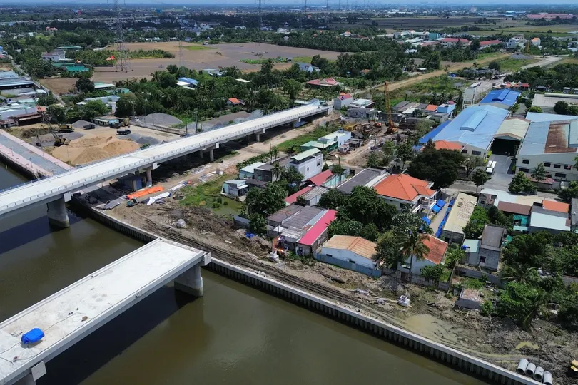 Thi công cầu An Thạnh thuộc dự án Đường tỉnh 830E