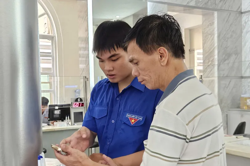 Chuyển mạnh sang dùng và chia sẻ dữ liệu