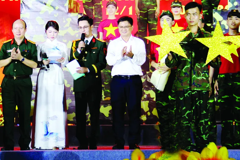 Vang mãi những bài ca về người lính Cụ Hồ