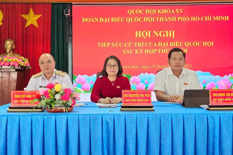 Cử tri phản ánh tình trạng chậm cấp giấy chứng nhận quyền sử dụng đất 