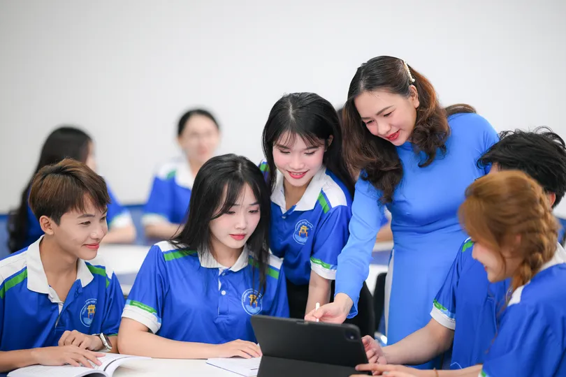 Thí sinh xét học bạ đến ngày 30-5-2026 nhận ngay học bổng đến 50% học phí HK1