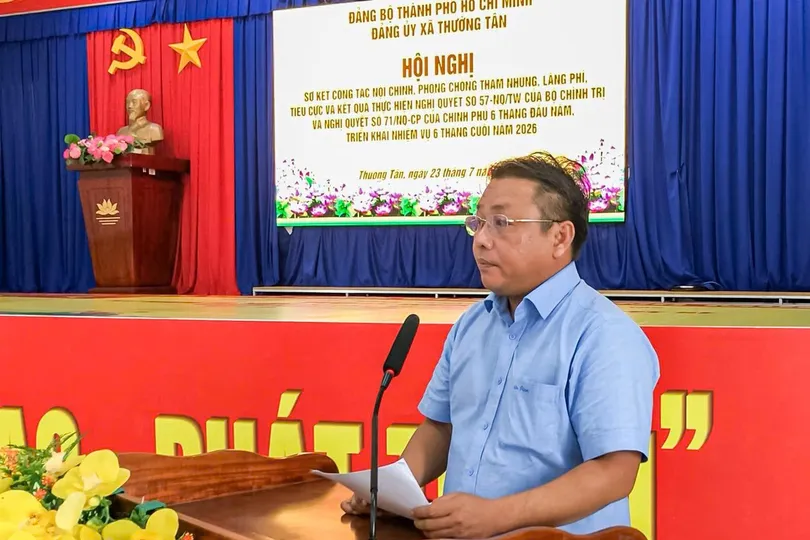 Ông Nguyễn Thanh Lâm, Bí thư Đảng ủy xã Thường Tân, phát biểu chỉ đạo tại Hội nghị sơ kết 6 tháng đầu năm triển khai thực hiện Nghị quyết 57-NQ/TW