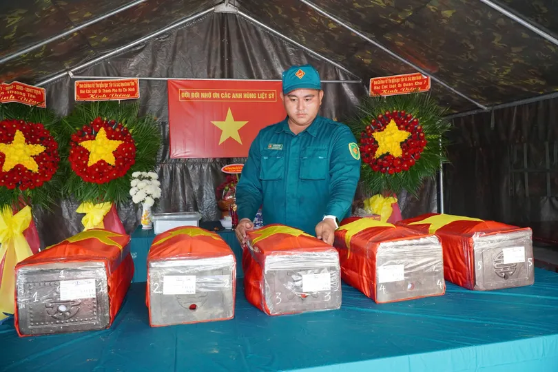 Hoàn thành tìm kiếm, quy tập 5 hài cốt liệt sĩ tại xã Thường Tân