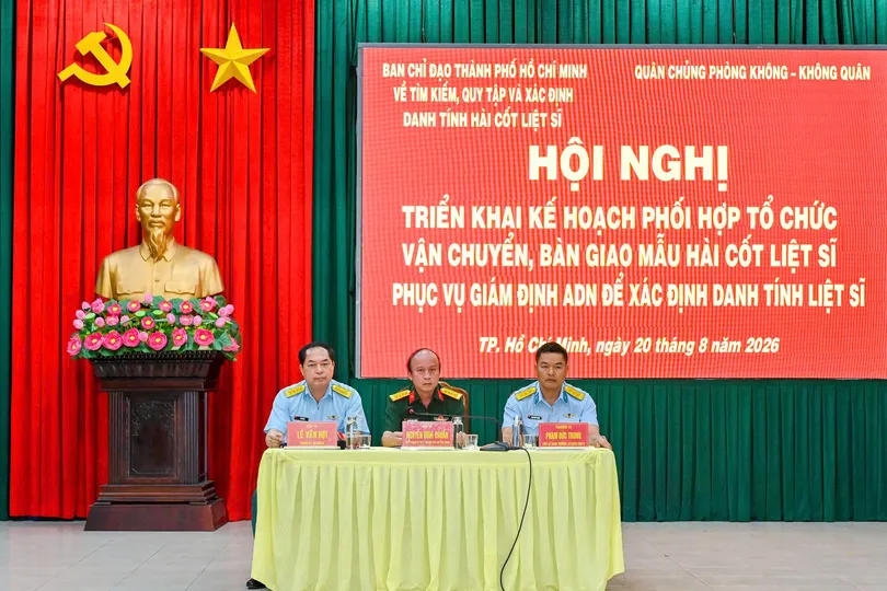 TPHCM vận chuyển hơn 7.100 mẫu hài cốt liệt sĩ bằng máy bay quân sự 
