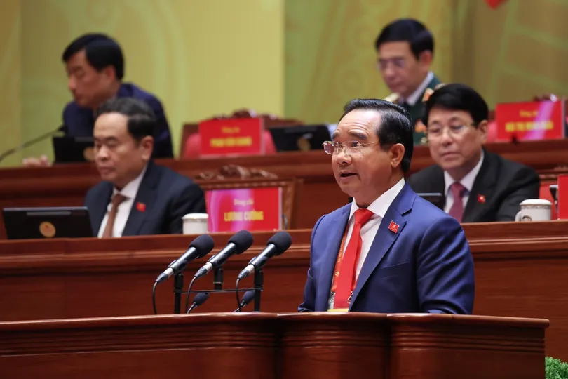 Đồng chí Nguyễn Văn Được, Ủy viên Trung ương Đảng, Phó Bí thư Thành ủy, Chủ tịch UBND TPHCM trình bày tham luận. Ảnh: VIẾT CHUNG