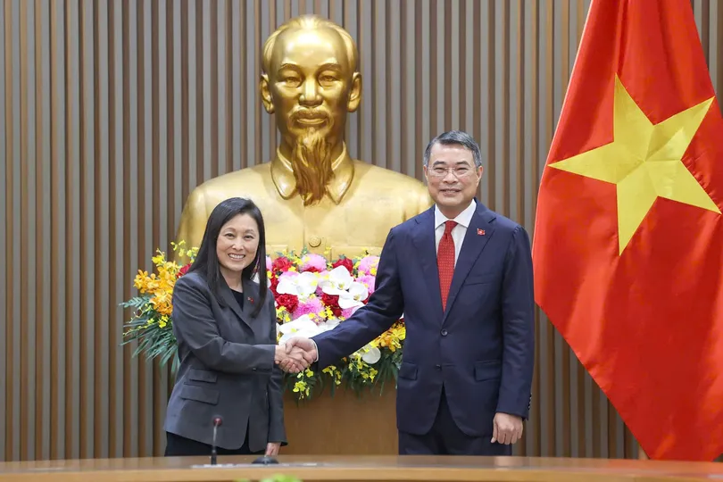 Thủ tướng Lê Minh Hưng tiếp Đại sứ Hoa Kỳ tại Việt Nam Jennifer Wicks, chiều 13-7. Ảnh: VIẾT CHUNG