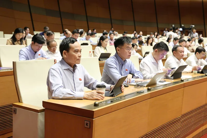 Các đại biểu Quốc hội dự phiên họp sáng 6-8. Ảnh: QUANG PHÚC