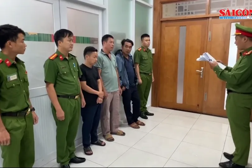Khởi tố 10 bị can trong đường dây sản xuất, buôn bán gas giả