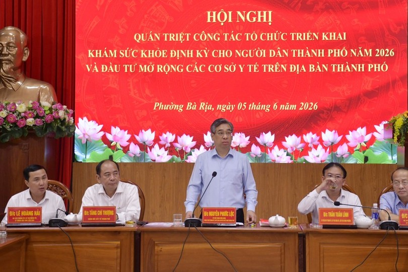 市委副书记阮福禄在会上发表指导意见。