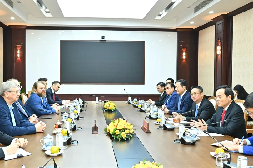 AFK Sistema muốn hợp tác về công nghệ với TPHCM