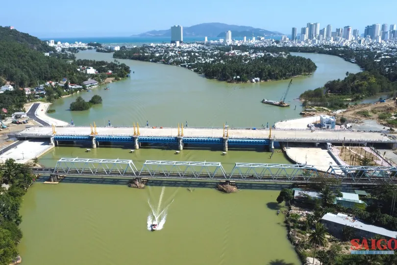 Hoàn thành đập ngăn mặn trên sông Cái Nha Trang trong tháng 3-2026
