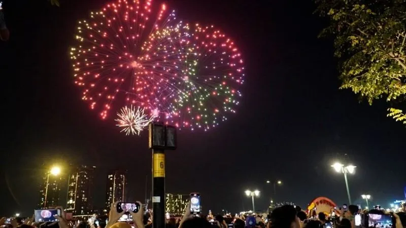 Đêm Giao thừa, TPHCM bắn pháo hoa tại 16 điểm