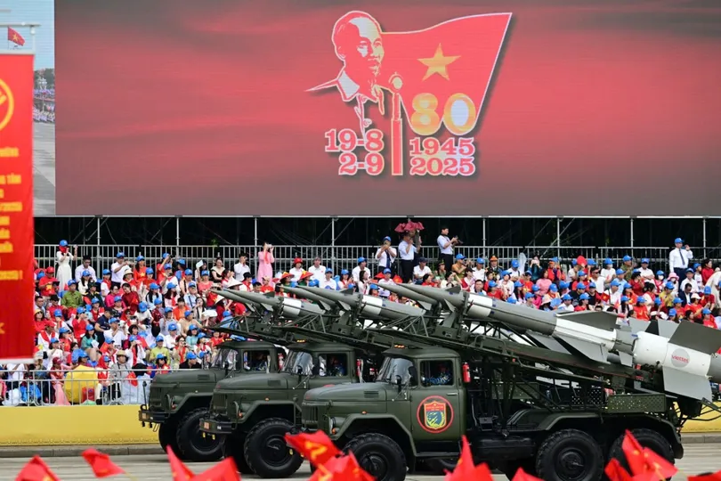 "Làn sóng đỏ" từ A50 đến A80