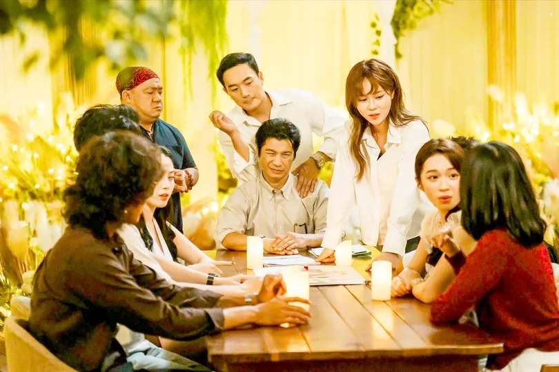 Cảnh trong phim "Song hỷ lâm nguy", tác phẩm điện ảnh đầu tay của đạo diễn Vũ Hà