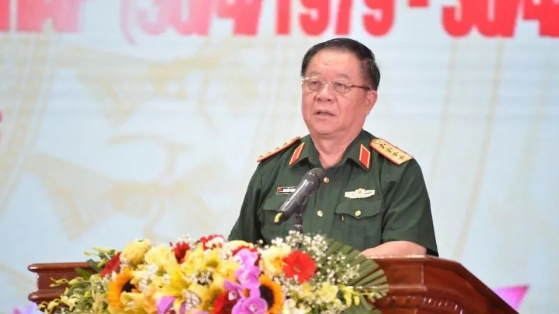 Đại tướng Nguyễn Trọng Nghĩa dự họp mặt 51 năm Ngày Giải phóng miền Nam tại Đồng Tháp