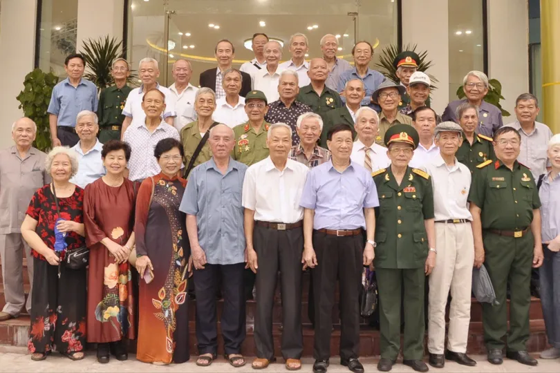 Hồi ức của người cắm cờ giải phóng tại Trại Davis trong sáng 30-4-1975