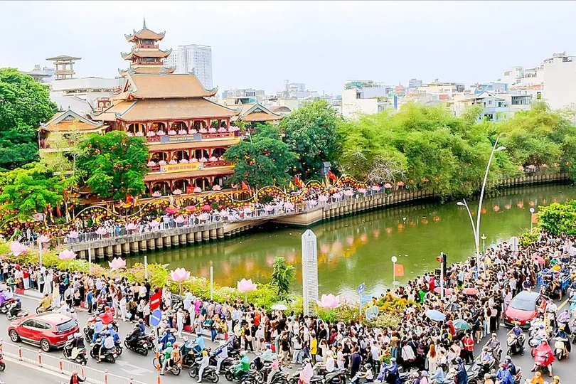 Lan tỏa tinh thần nhân ái mùa Phật đản