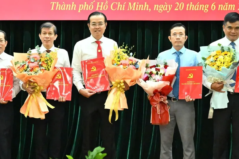 Đồng chí Lê Văn Minh làm Tổng Giám đốc Báo và Phát thanh, Truyền hình TPHCM