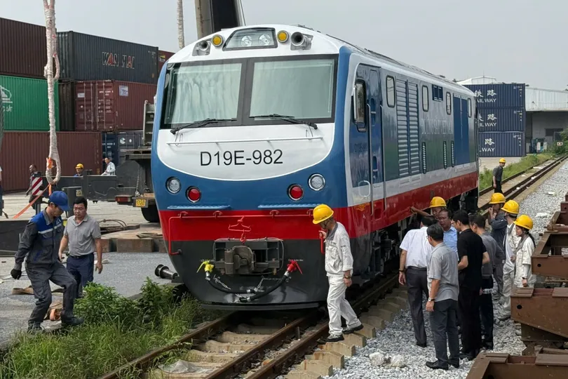 Đường sắt Việt Nam tiếp nhận lô đầu máy mới ngày 29-8. Ảnh: H.NHUNG