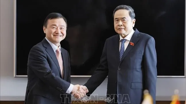 Chủ tịch Quốc hội Trần Thanh Mẫn tiếp lãnh đạo các tập đoàn lớn của Hàn Quốc 