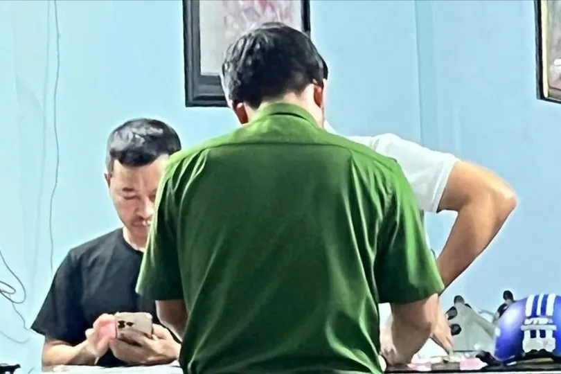 Cầm cố xe máy, lấy tiền chồng đưa để trả nợ rồi... bịa bị cướp giật