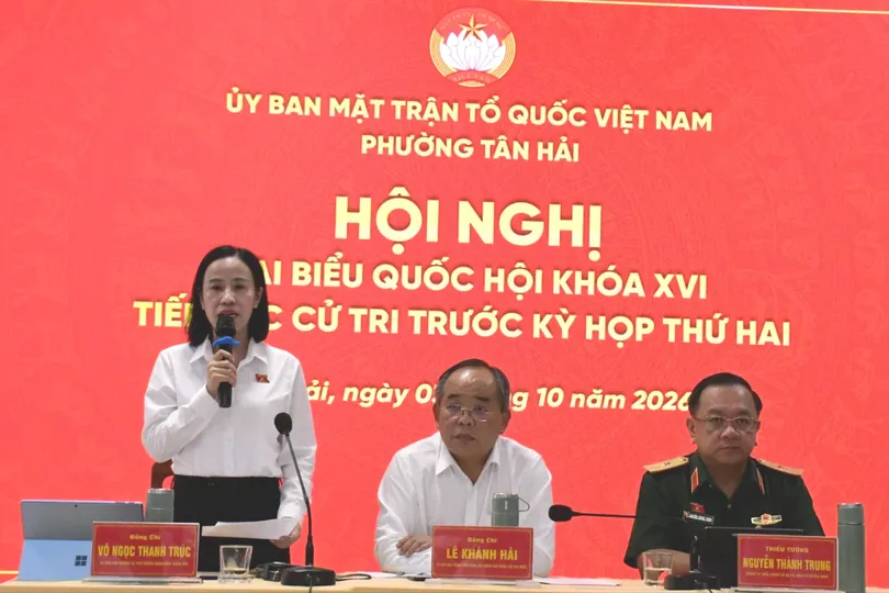 Các đồng chí Ảnh: TRÚC GIANG