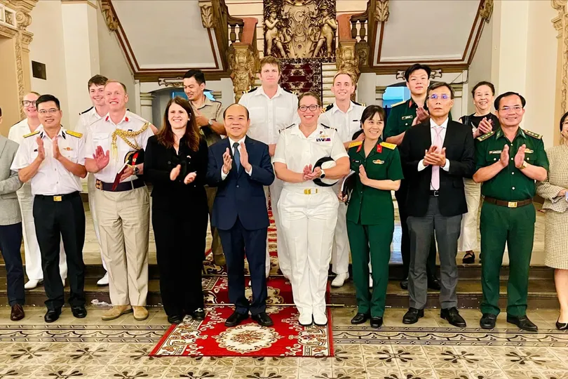TPHCM đón tàu HMS SPEY nhân dịp Việt Nam - Anh kỷ niệm 1 năm nâng cấp quan hệ 