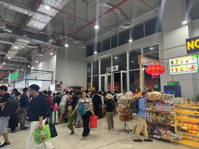 Ho Chi Minh City orders transport firms to report fuel price impact