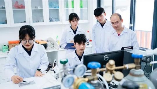 Ministry launches program to invest in outstanding doctoral research