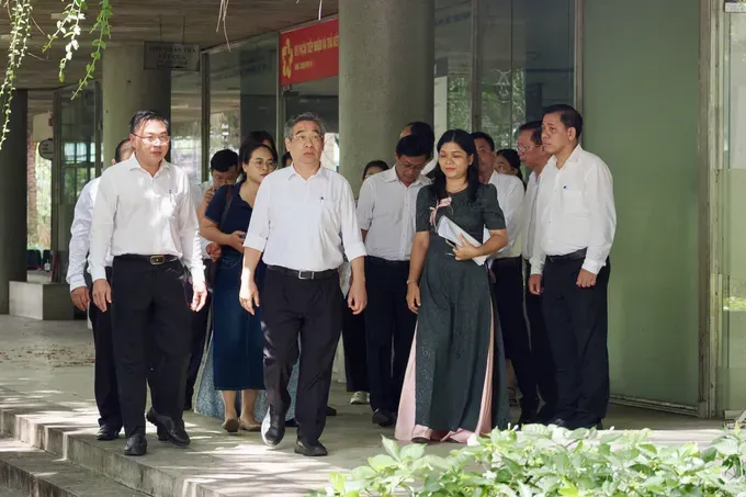 Ho Chi Minh City to turn surplus government offices into schools