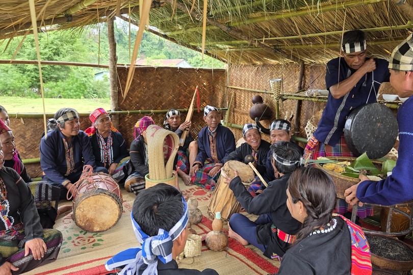 Quang Tri revives traditional Van Kieu wedding ceremony