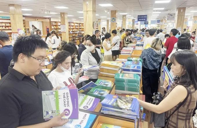 Ho Chi Minh City pledges free textbooks for all needy students