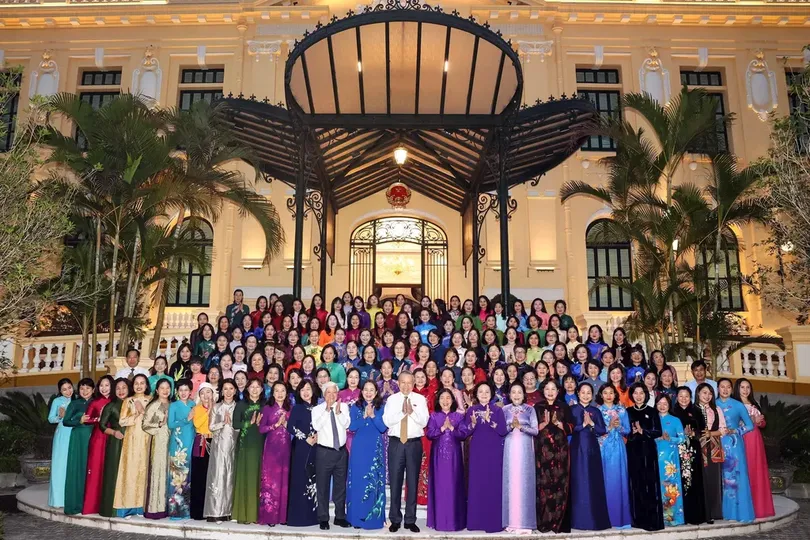 Top leader calls on female NA deputies to help shape development policies