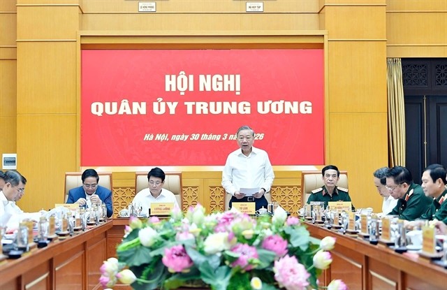 Party leader chairs Central Military Commission's meeting in Hanoi
