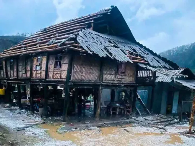 Hails, strong winds cause widespread damage
