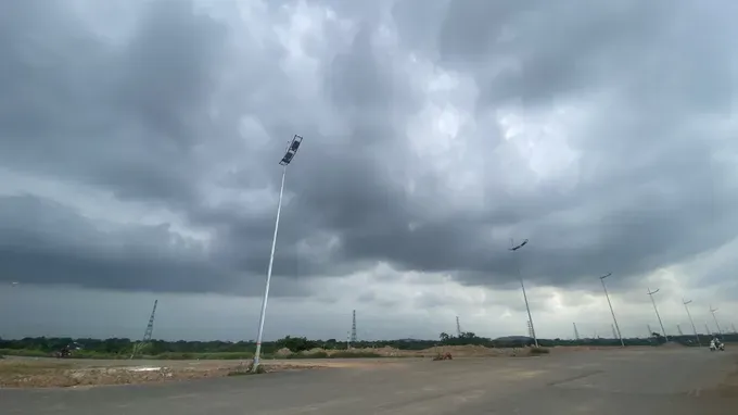 Widespread rainfall eases scorching temperatures across country