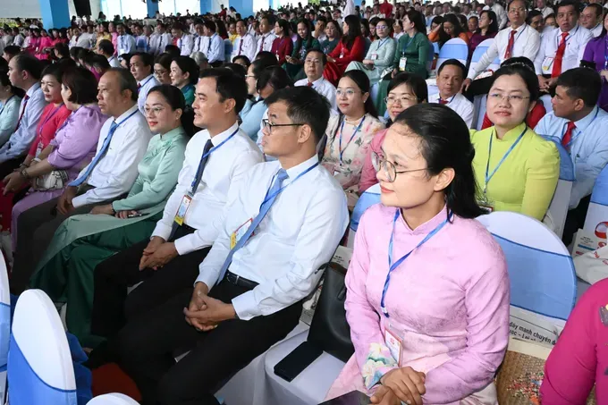 Ho Chi Minh City celebrates 50th anniversary with pride and joy
