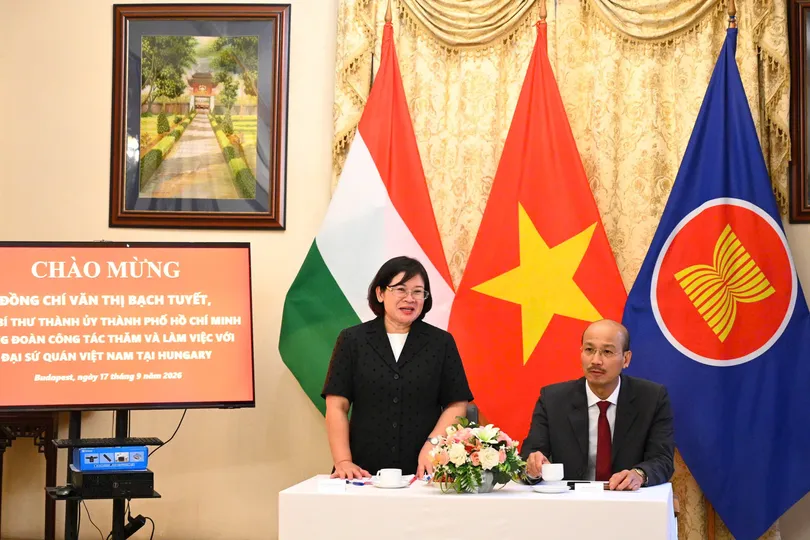 TPHCM tăng cường hợp tác với Pháp và Hungary về AI, logistics, giao thông đô thị