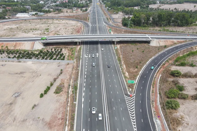 Hàng chục ngàn lượt xe lưu thông trên cao tốc Biên Hòa - Vũng Tàu sau 10 ngày khai thác