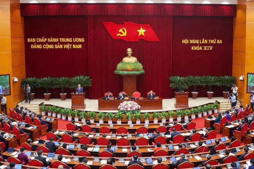 Phiên khai mạc Hội nghị lần thứ 3 Ban Chấp hành Trung ương Đảng khóa XIV. Ảnh: VIẾT CHUNG