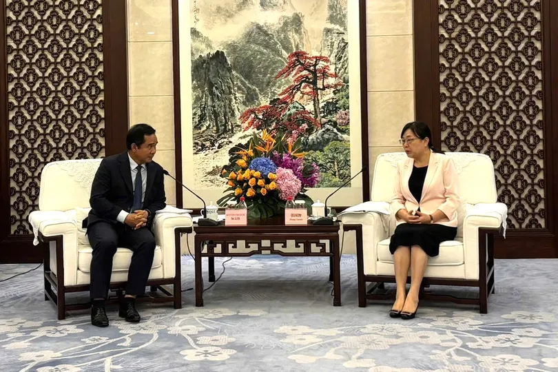 Chủ tịch UBND TPHCM Nguyễn Văn Được tại buổi hội kiến Phó Tỉnh trưởng Quảng Đông Trương Quốc Trí. Ảnh: TRẦN HÙNG
