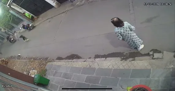 Hình ảnh vụ án được trích xuất từ camera nhà dân. Ảnh: CATĐN