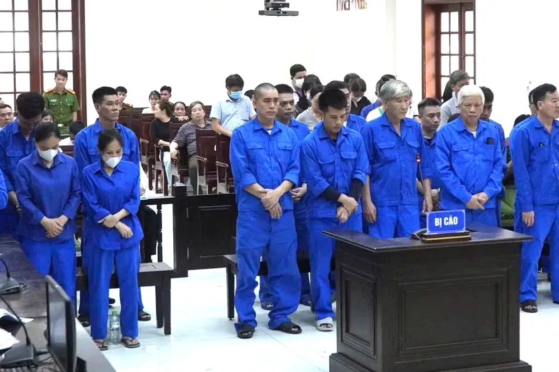 Các bị cáo tại phiên tòa. Ảnh: V.H