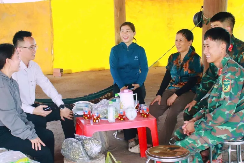 Gia Lai: Ấm áp tình quân dân trên công trình tái định cư 