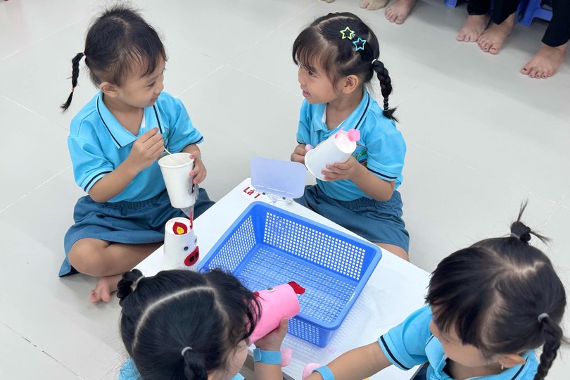  胡志明市教育与培训厅要求各校加强对学生及幼儿的健康监测工作。