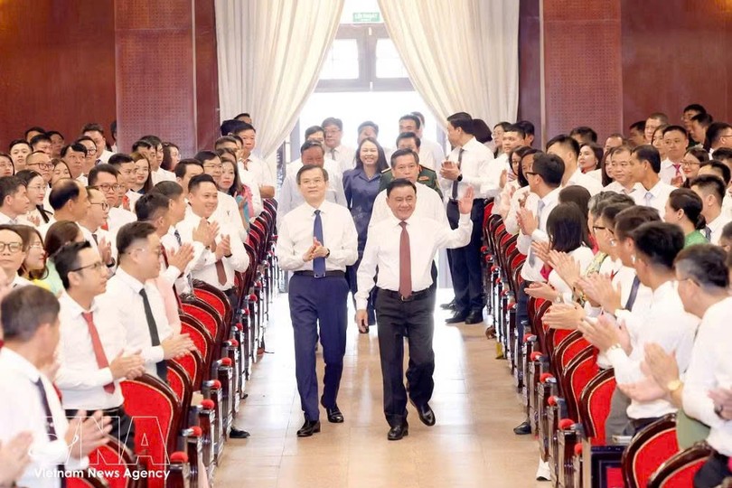 党中央书记处常务书记陈锦秀出席胡志明国家政治学院开学典礼。图自越通社